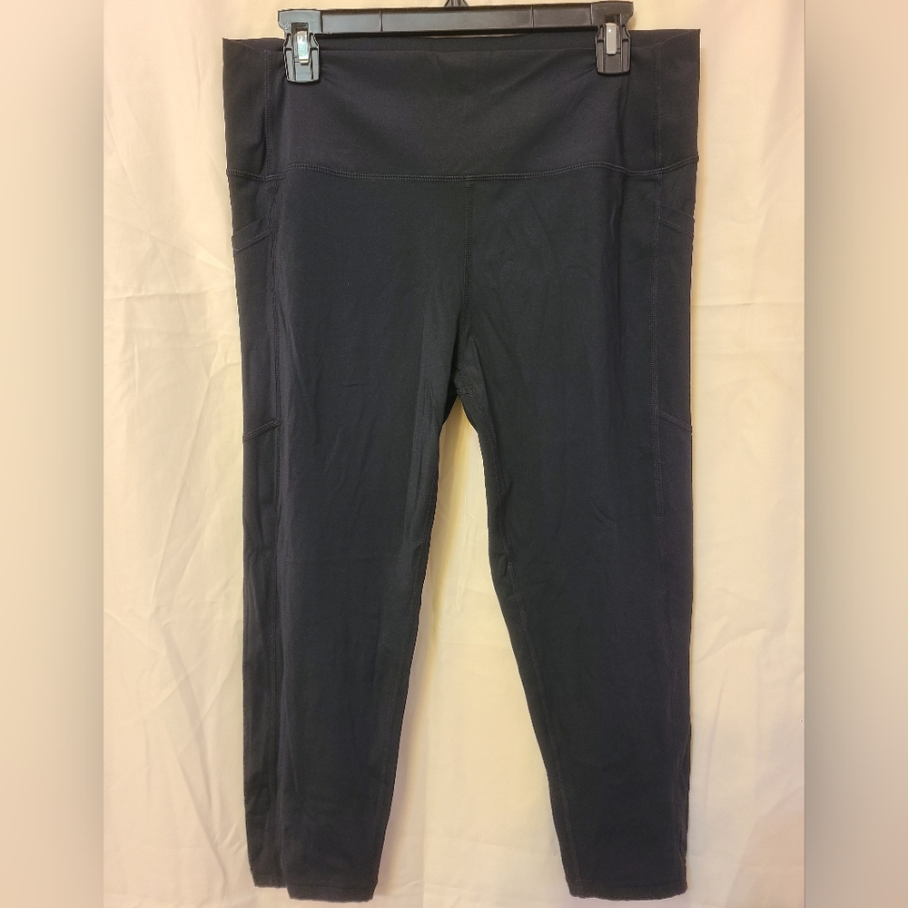 Zyia size 20 cropped leggings